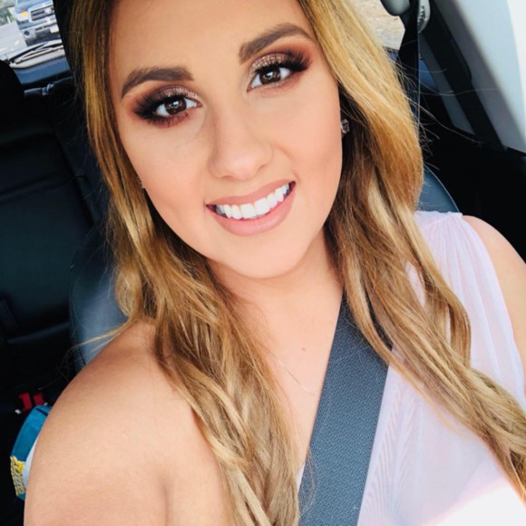 megghenderson24